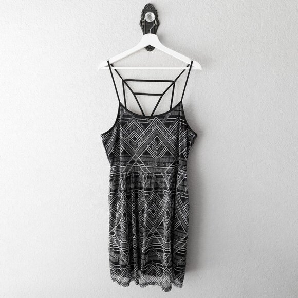 No Boundaries Women’s Size XL Black White Geometric Layered Y2K Strappy Dress - Picture 1 of 7